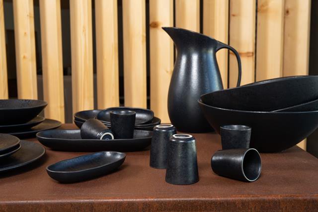 Black Stone Teller tief Schwarz I 4 Stück